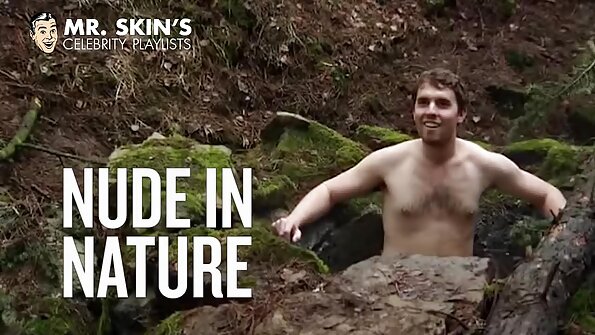 دوست اور شہوت انگیز لڑکی شاور میں کسی نہ کسی طرح سیکس کرتی ہے۔