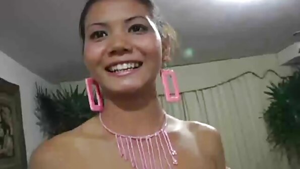 حیرت انگیز سنہرے بالوں والی ایسپین رومانوف اور بڑے کاک مک بلیو۔